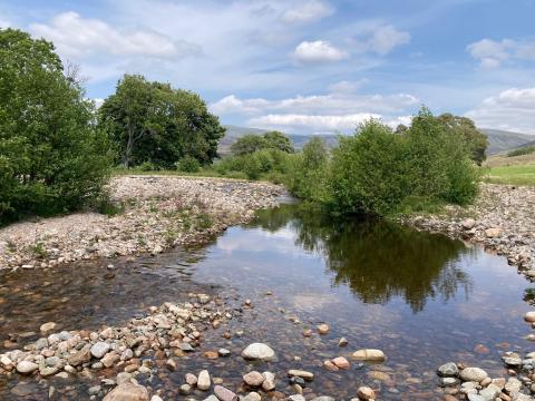 A picture of the South Esk river at Rottal